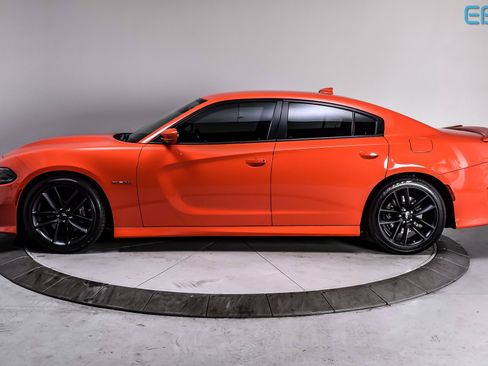 Used 2022 Dodge Charger R/T w/ Plus Group image 3