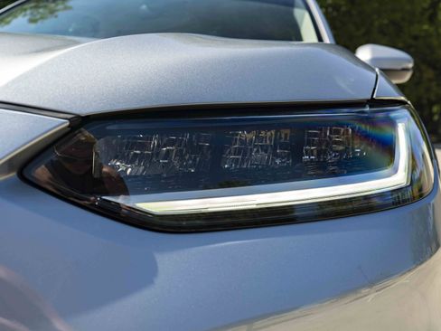 Used 2025 Honda HR-V LX image 11