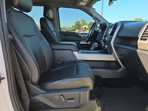 Used 2018 Ford F150 Lariat w/ Equipment Group 502A Luxury image 19