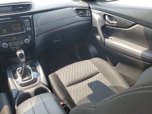 Used 2020 Nissan Rogue SV AWD/4WD image 17