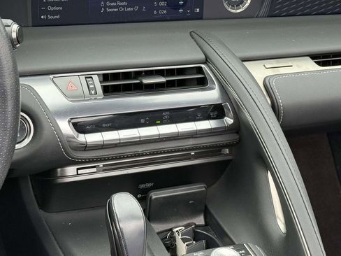 Used 2023 Lexus LC 500 Convertible image 16