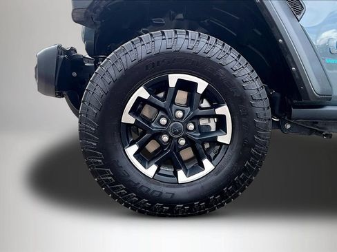 Used 2024 Jeep Wrangler Unlimited Rubicon 4xe AWD/4WD image 33