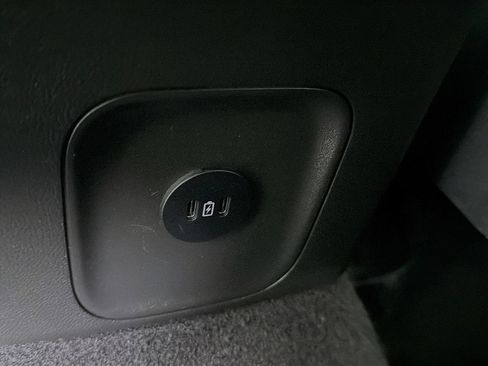 Used 2025 Ford Escape ST-Line AWD/4WD image 28