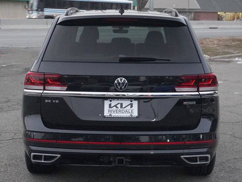 Used 2021 Volkswagen Atlas SE w/ Panoramic Sunroof Package image 14