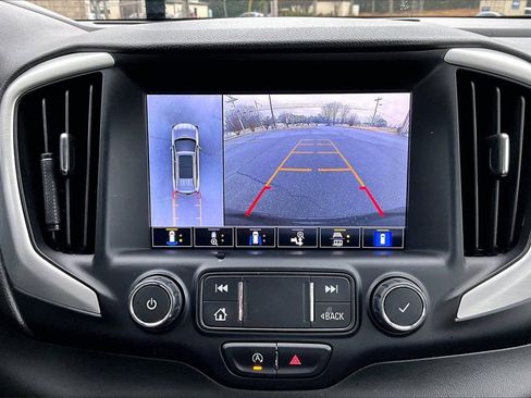 Used 2022 GMC Terrain SLT w/ Infotainment Package II image 13