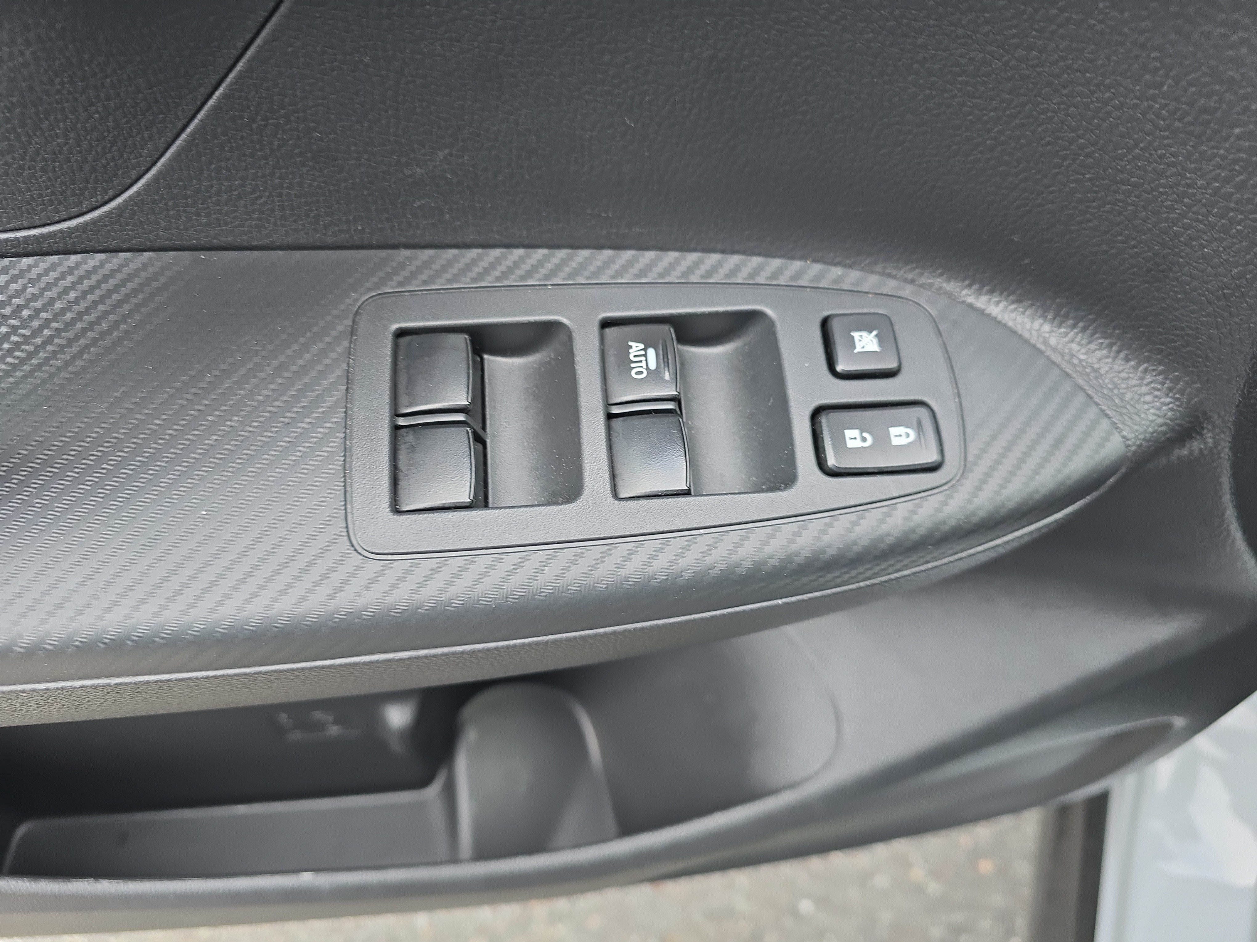 Used 2025 Mitsubishi Eclipse Cross SE AWD/4WD image 16