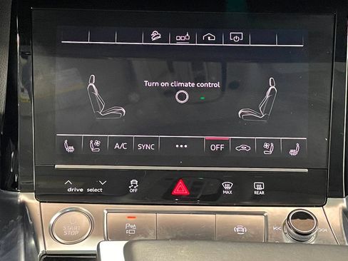 Used 2019 Audi e-tron Premium Plus AWD/4WD image 32
