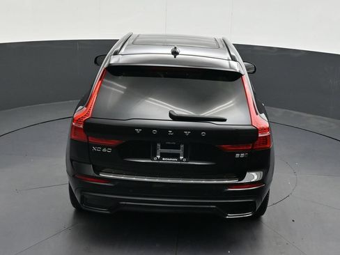 Certified 2024 Volvo XC60 B5 Core w/ Protection Package Premier AWD/4WD image 23