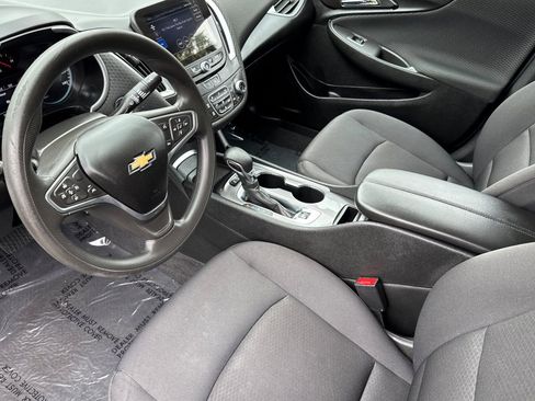 Used 2023 Chevrolet Malibu LT w/ Driver Confidence Package FWD image 9