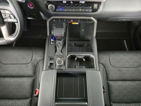 Used 2024 Toyota Tundra Limited image 21