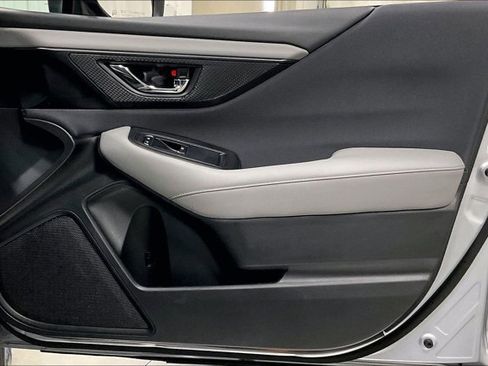 Used 2023 Subaru Outback Premium image 24