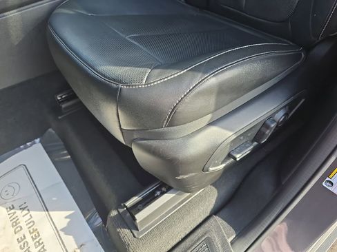 Used 2022 Jeep Grand Cherokee Limited 4xe w/ Luxury Tech Group II image 34