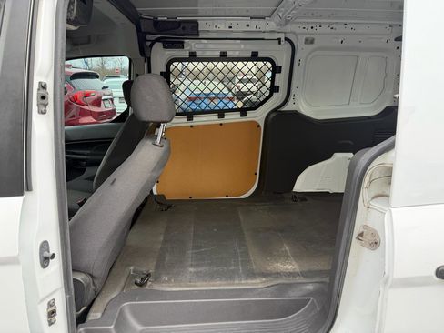 Used 2018 Ford Transit Connect XL image 17