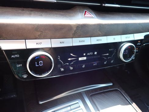 Used 2022 Genesis G80 2.5T w/ Prestige Package AWD/4WD image 21