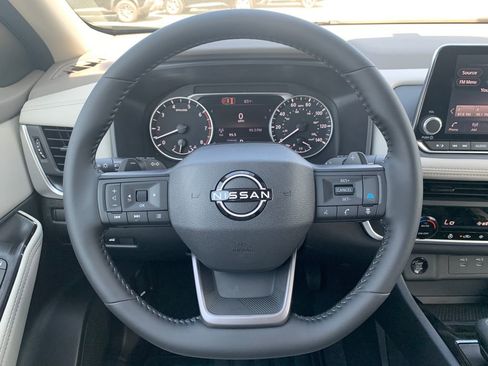 New 2026 Nissan Rogue SV image 10