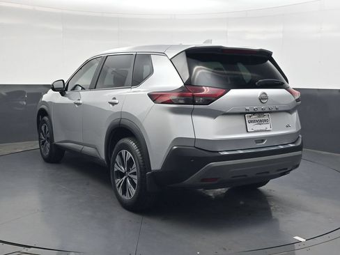 Used 2023 Nissan Rogue SV FWD image 7