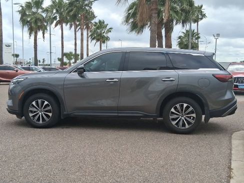 Used 2023 INFINITI QX60 Pure FWD image 3