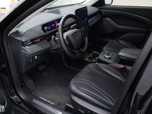 Certified 2022 Ford Mustang Mach-E Premium image 25