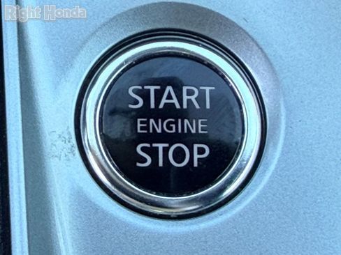 Used 2025 Nissan Altima 2.5 SV AWD/4WD image 31