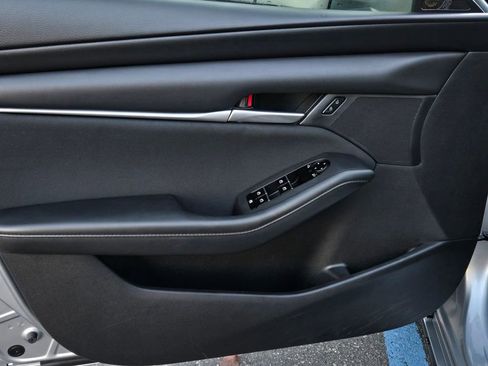 Used 2021 MAZDA MAZDA3 Sedan image 10