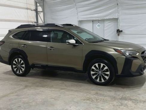Used 2023 Subaru Outback Touring XT AWD/4WD image 6