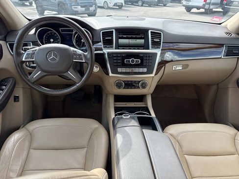 Used 2014 Mercedes-Benz ML 350 ML 350 w/ Premium 1 Package image 12