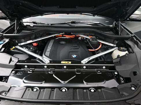 New 2026 BMW X5 xDrive50e w/ M Sport Package AWD/4WD image 28