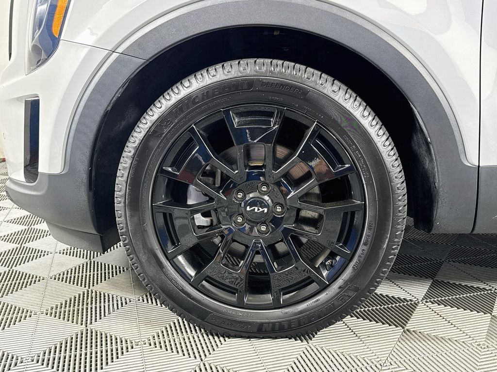 Used 2022 Kia Telluride SX w/ Nightfall Edition Package AWD/4WD image 34