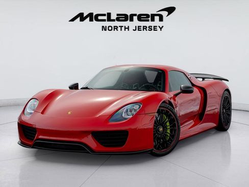 Used 2015 Porsche 918 Spyder image 2