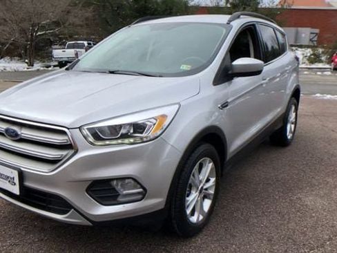 Used 2019 Ford Escape SEL AWD/4WD image 6