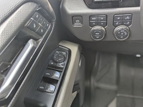 Used 2024 Chevrolet Silverado 1500 ZR2 w/ Technology Package image 37