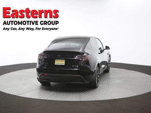 Used 2024 Tesla Model Y Long Range AWD/4WD image 33
