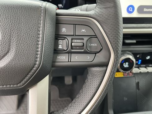 Certified 2025 Toyota Tacoma Limited AWD/4WD image 24