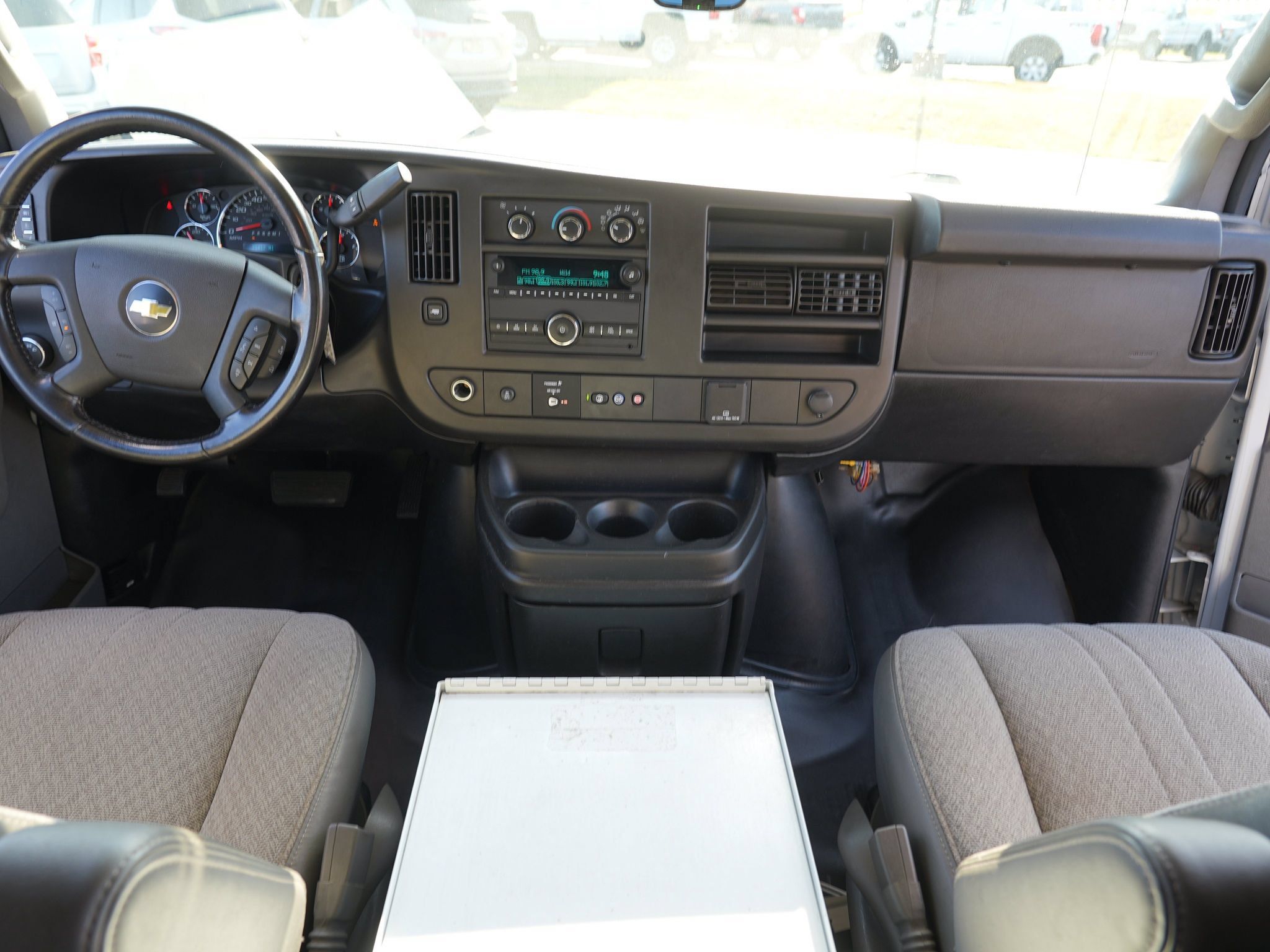 Used 2020 Chevrolet Express 3500 w/ Driver Convenience Package RWD image 25
