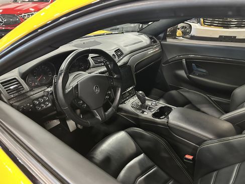 Used 2018 Maserati GranTurismo MC RWD image 8