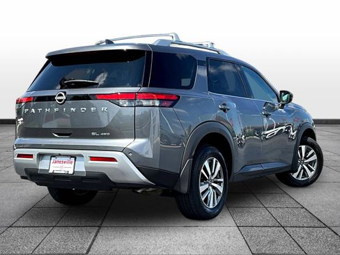 Used 2025 Nissan Pathfinder SL AWD/4WD image 7