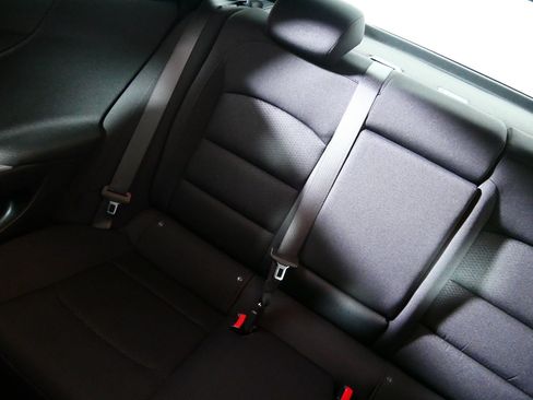 Used 2022 Chevrolet Malibu LT FWD image 12