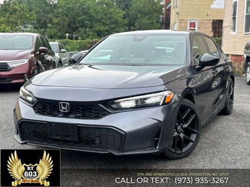 Used 2025 Honda Civic Sport image 2
