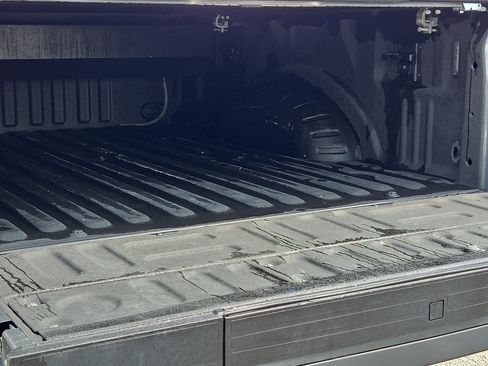 Used 2021 Ford F250 Lariat AWD/4WD image 9