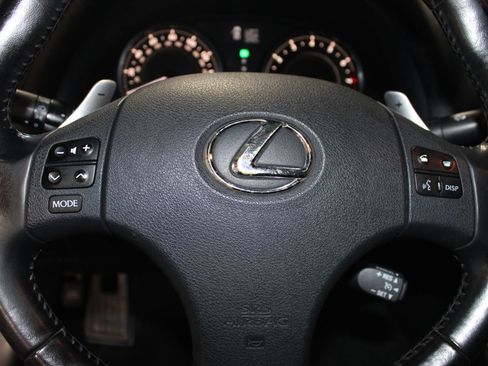 Used 2010 Lexus IS 350C w/ Luxury Pkg RWD image 19