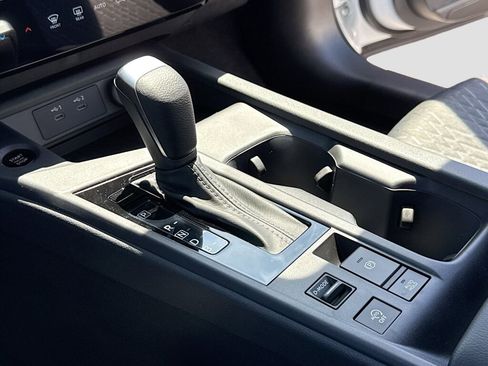 New 2026 Nissan Sentra SV FWD image 11