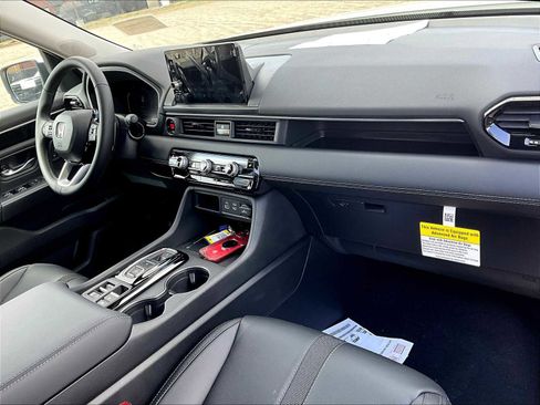 New 2025 Honda Pilot EX-L image 10