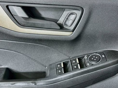 Used 2022 Ford Escape SE w/ Convenience Package FWD image 22