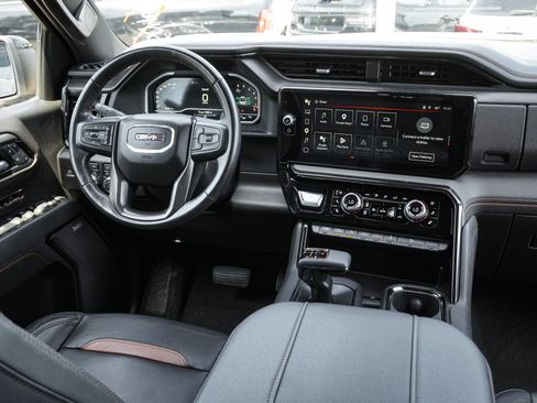 Used 2023 GMC Sierra 1500 AT4 w/ AT4 Premium Package AWD/4WD image 28