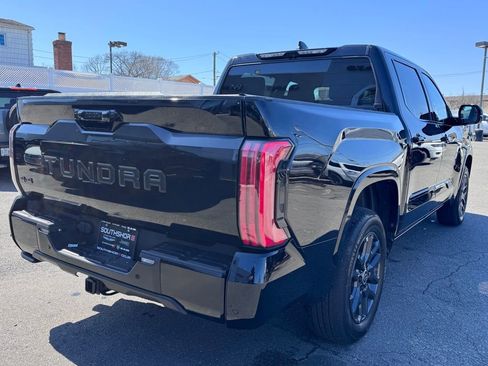 Used 2024 Toyota Tundra Platinum AWD/4WD image 7