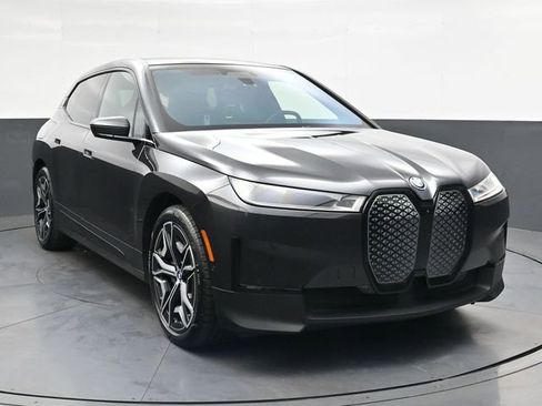 Used 2022 BMW iX xDrive50 AWD/4WD image 11