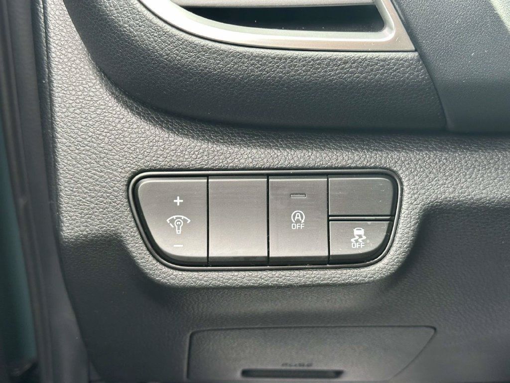 Used 2024 Kia Seltos EX AWD/4WD image 32