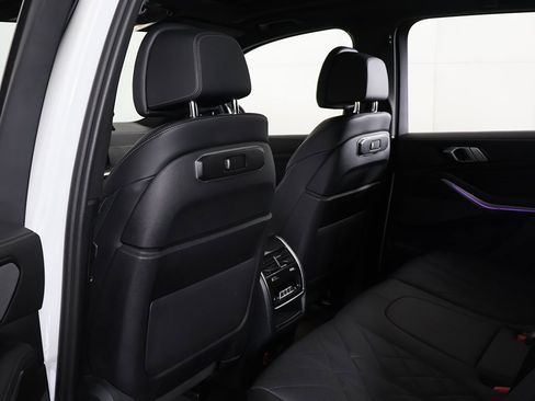 Used 2024 BMW X5 xDrive40i image 30