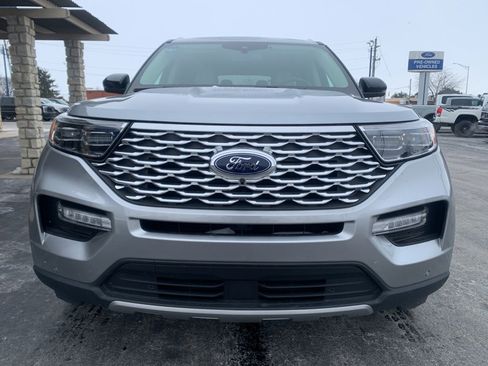 Used 2023 Ford Explorer Platinum w/ Class IV Trailer Tow Package image 8