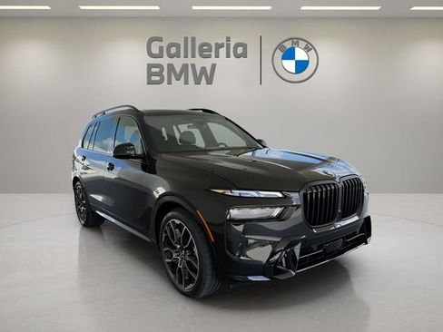 Used 2026 BMW X7 xDrive40i w/ M Sport Package image 4